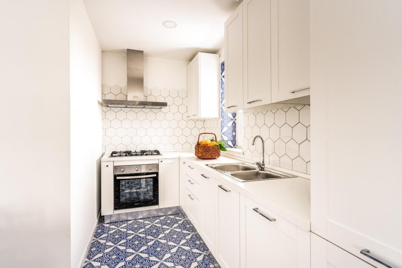 Appartement Nenni à Sorrente Extérieur photo