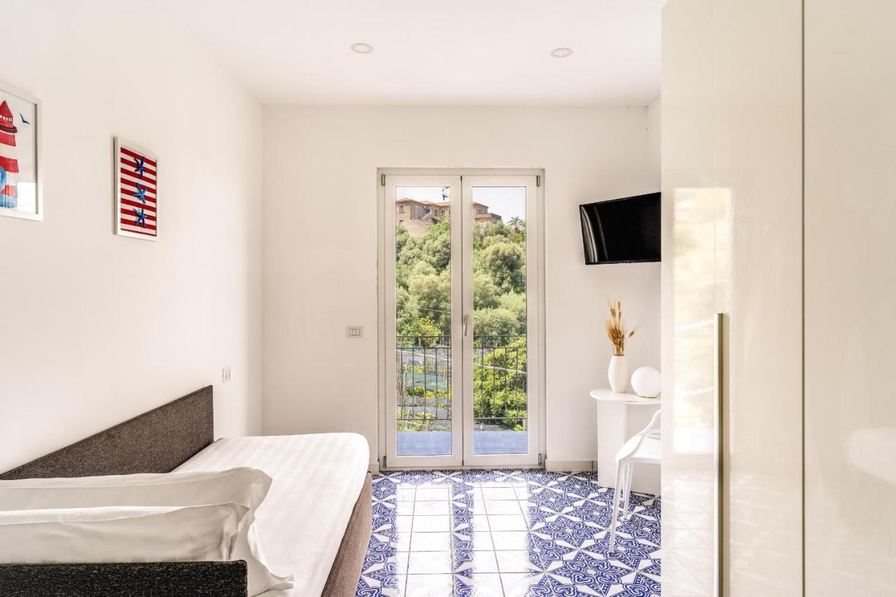 Appartement Nenni à Sorrente Extérieur photo